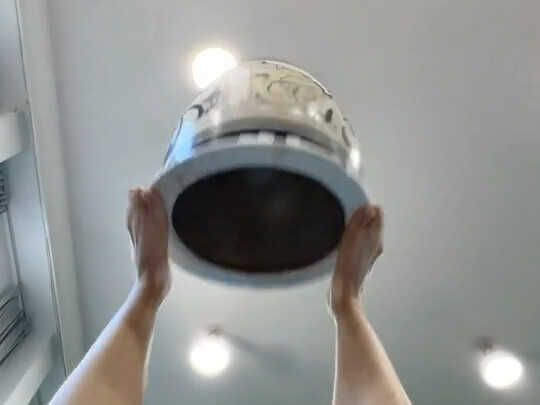 Seeing that pedaling has become popular, I am also the first person to open up the first-person pers