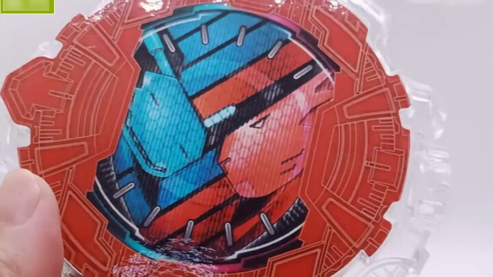 SHF Motherland version of Kamen Rider BUILD Rabbit Tank Toy Review! Break Toys Issue 527
