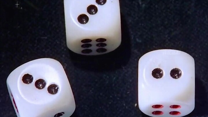 To win back the national treasure snake-head artifact, a woman travels all the way to Japan to take 