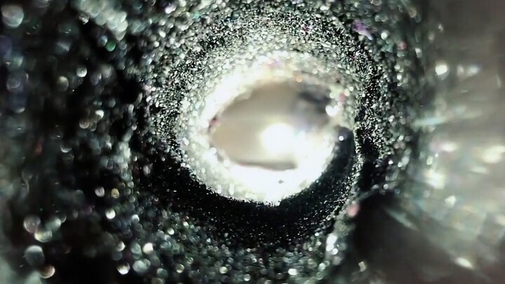 “没想到牙膏里面的世界这么美！！！”