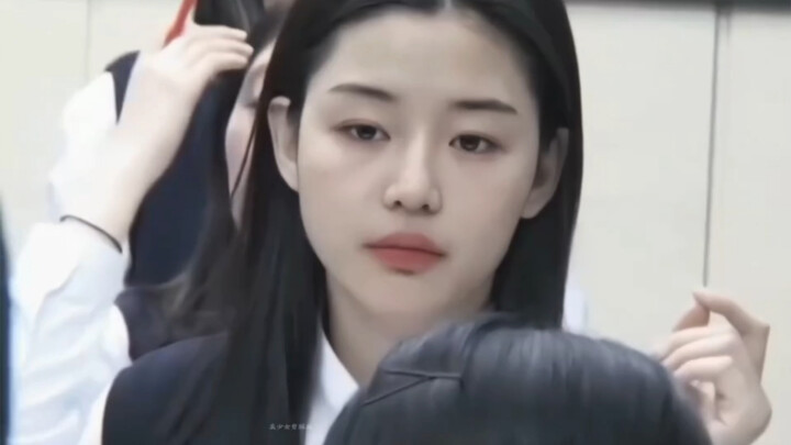 【Lho, itu kan Jeon Ji-hyun lho!】