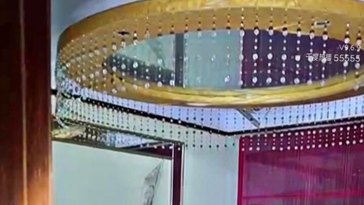 مغامرة في الهواء الطلق: فندق مثير مهجور مع شياولونغ يكتشفه بمرح وضحك هستيري! (كوميدي)