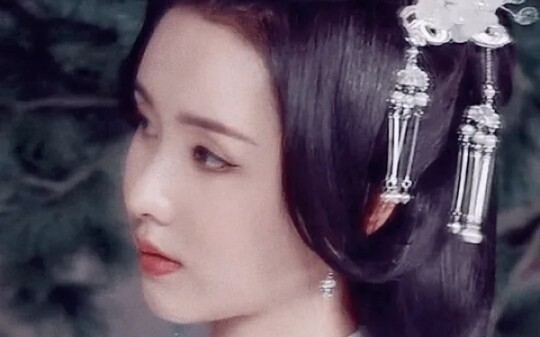 [Chen Duling] She really likes the gril from the classical novel