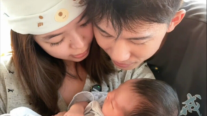 ซิ่วหลงเปาใช้นามสกุลเย่ตามมะพร้าว ทำให้ฉันรู้สึกสดชื่นแจ่มใส — นี่คือวิธีที่ฉันแสดงความรักต่อเธอ!