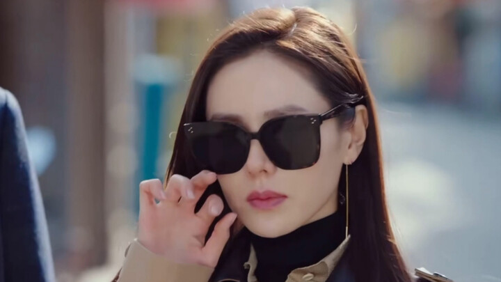 This is what a top Korean chaebol really looks like—my sister herself is from an elite family; no wo