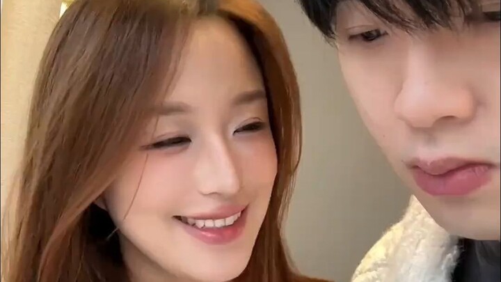 3 Simple Phrases That’ll Get Your Girlfriend to Transfer You 5,200!