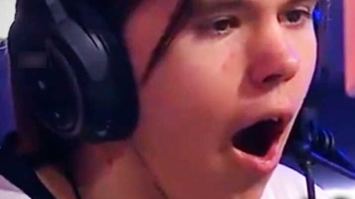 New record low! Donk scored 0.54 rating against G2, it turns out he was sleepy...