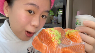 Mulai sekarang, apakah saya akan makan salmon atau salmon akan memakan saya?