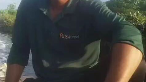 pejuang kertas merah