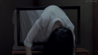 Quảng cáo Snickers phiên bản Sadako
