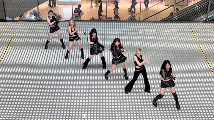 【STAYC】Anyone who watches will understand the satisfying feeling of the formation at 0:56 — STAYC’s 