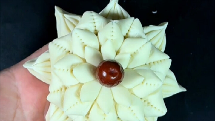 Menjelang Imlek, bikin mantou bunga salju untuk keluarga yuk! #MantouBisaDibuatBegini #Mantou #Makan