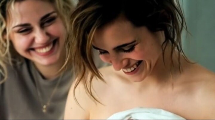 Pillo a mi amiga con su juguete