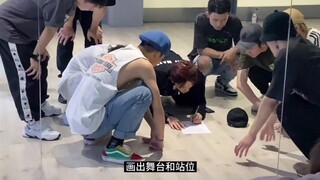 [Jackson Wang] The perfect Party A for Party B might be Jackson Wang.