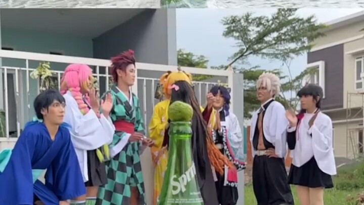 COSPLAY ANIME SAMBIL LOMBA AGUSTUSAN