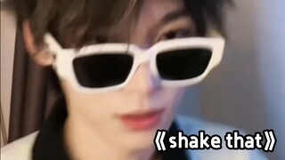 Tử Vũ hát "Shake That" (phiên bản lắc đầu)