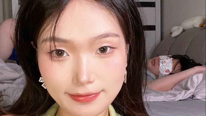 I put on my makeup at 5 a.m., but my boyfriend “kindly” took it off for me.