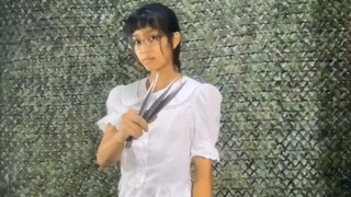 Finally poked through the phone camera—resulting in out-of-focus shots, low pixel count, and even wo