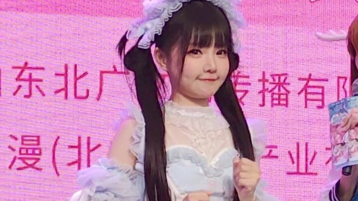 【แมวขี้กัด】น่ารักขนาดนี้ต้องขอโทษด้วยนะคะ! คลิปเต็มจากงานมหกรรมการ์ตูนเหวยฟาง ยินดีต้อนรับทุกคนมาเที