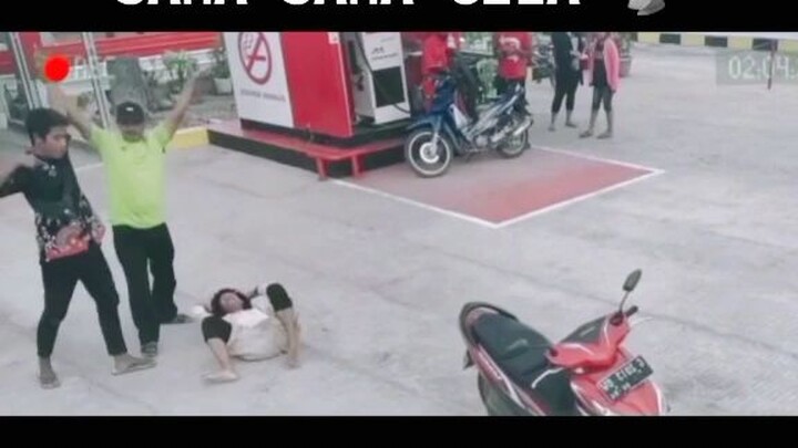Vidio orang gila lucu