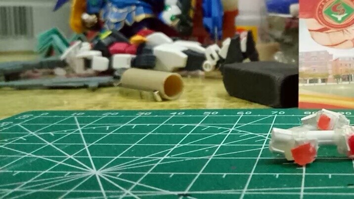 Người chạy có thể di chuyển Flash Gundam