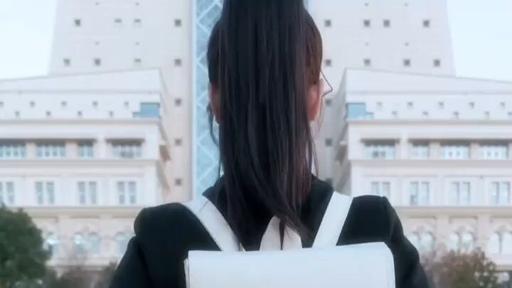 Cari Cuan di Sekolah Elite