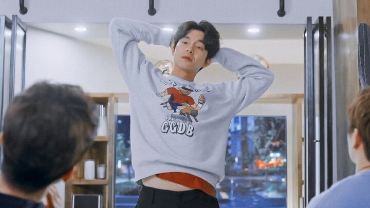 مرة كل يوم، الكوميديا السخيفة بلا حدود! كما يعلم الجميع، هذا عمل كوميدي خارق لا مثيل له.