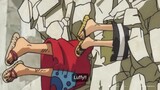 Này thì tự tin quá mức, Luffy bị Bigmom vã dính vách.