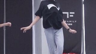 张极夺命44秒舞蹈part直拍#张极 最强声压主唱#