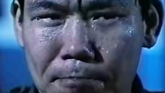 โต๊ะไพ่นกกระจอกเต็มไปด้วยน้ำ ปรากฏว่าหนึ่งในนั้นเป็นผีน้ำ