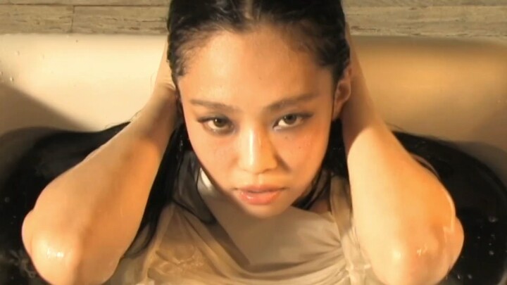 JENNIE Seoul City MV
