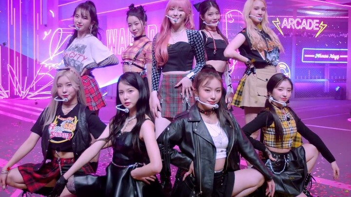 Kep1er's debut track "WA DA DA" + "Shine" + MV/Debut stage performance