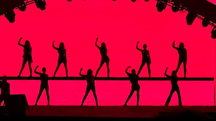 Twice 5th Tour Concert Melbourne "Go Hard" Nine Rabbits Silhouette
