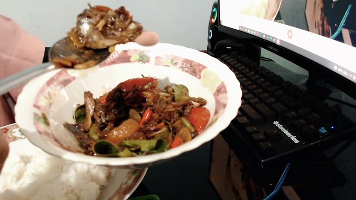 Makanan TerEnak di Indonesia ! | Makan Ikan Asin !