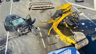 IDIOTS at Work 2022 | Dangerous Operator Trucks Fails Compilation | Heavy Excavator, Cranes Fails