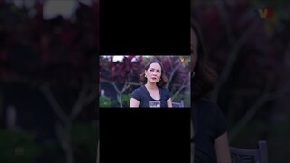 Kenapa kau sibuk sgt hal Ariana? Bapa kandung dia pun x sibuk mcm kau. #DuaDarjat 10mlm di TV3.