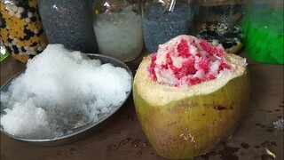 น้ำแข็งใส ในลูกมะพร้าวอ่อน:shaved ice with green coconut