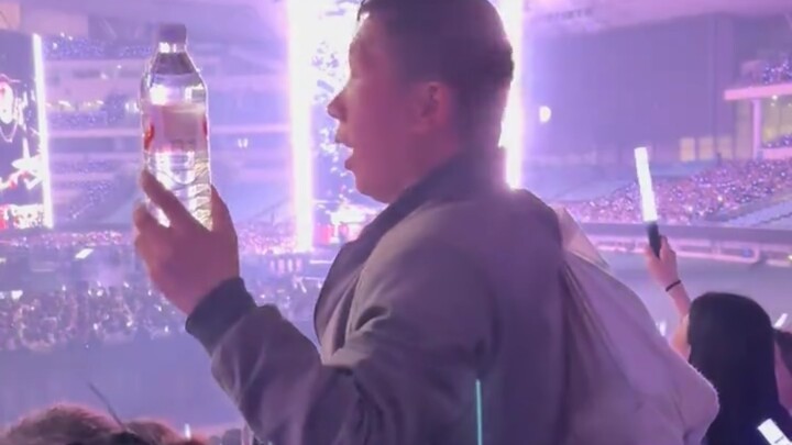 [Mineral water: 3 yuan]