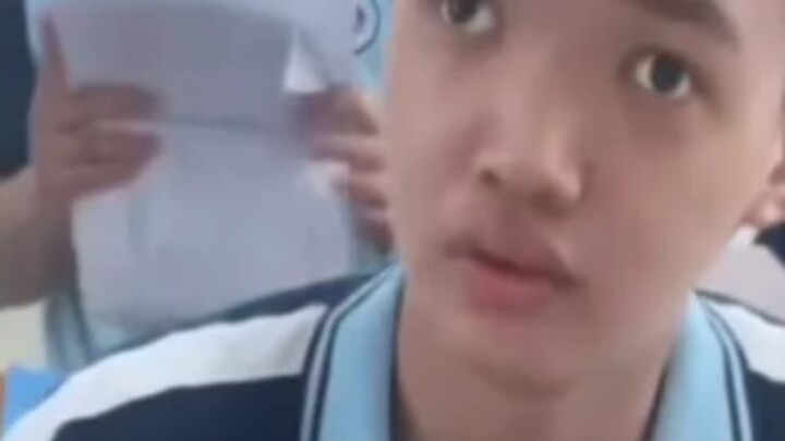 Du thuyền. Súp kiếm. Robin. Khe tường.