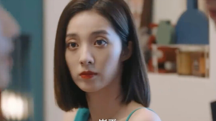 Ada orang baik mana sih yang bikin cincin lamaran kayak gini? Malah mirip banget sama kartu mahjong!