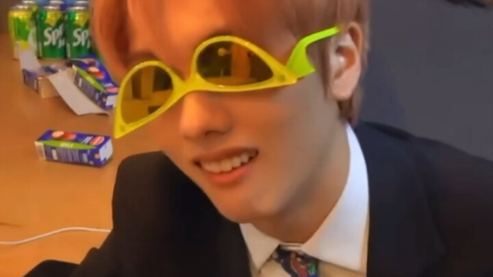 I guess this is the coolest way to wear sunglasses!