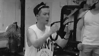 The look in his eyes when he looked at the beef soup restaurant after exercise was so touching. It t