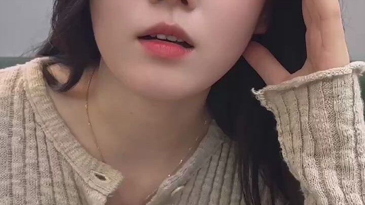 เล่นนอกมือ #NortheasternWoman