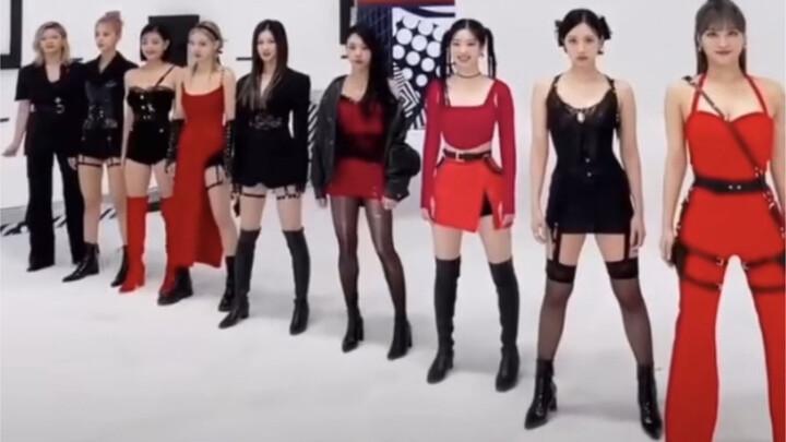 TWICE secara resmi memperbarui tarian "Talk that Talk" · Rabbit Gas dengan pesona berbeda