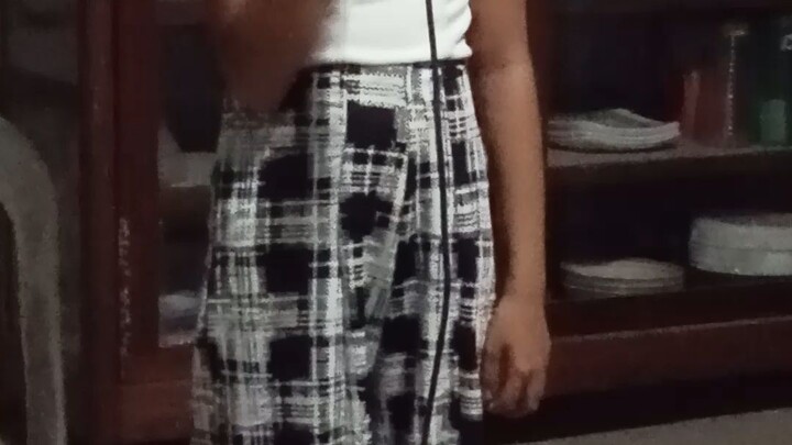 taas ng boses ng batang to. guys panoorin nyo to.
