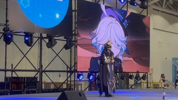 เมื่อผมเป็นกัปตัน ผมร้องเพลง Qing Lian ในงานนิทรรศการการ์ตูน