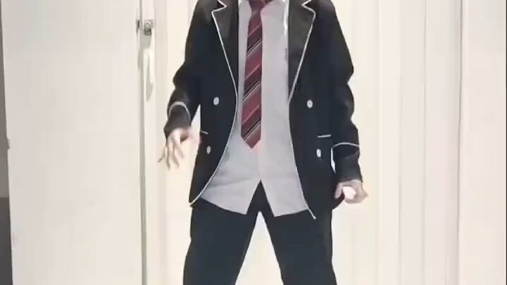 Ketika cewe cosplay karakter cowo auto jadi husbu jir😹