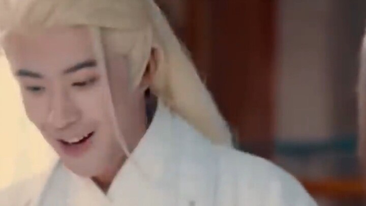 นายน้อยผู้แสนขี้เกียจไม่คิดจะฝึกปรือ ถึงขั้นบังคับระบบให้คอยรับใช้
