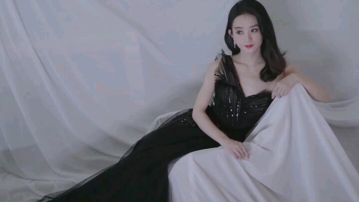 【تشاو ليying】مقطع مختلط لعودتها: أنا يا عزيزي، أنا أجمل جمال العصر وأختك الكبرى!