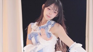 [คาเวียร์] "Russian Roulette" ถ่ายทอดสดและบันทึกการเต้นรำของเครื่องแบบปกติ